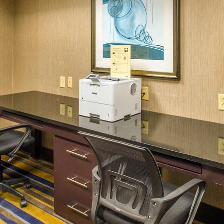 ברידג'טון Embassy Suites By Hilton St Louis Airport מראה חיצוני תמונה